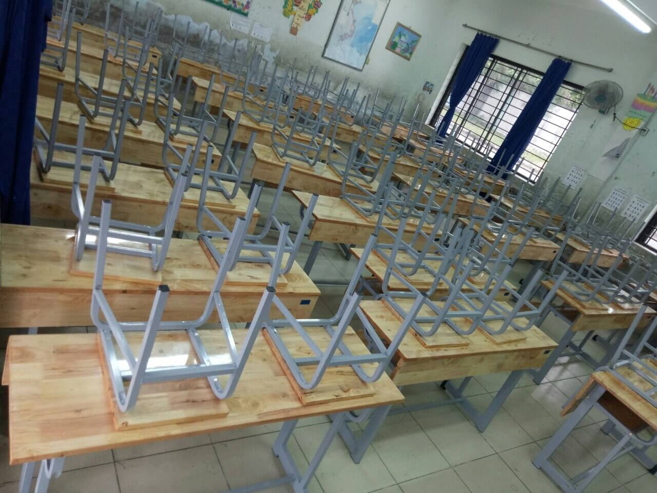 Sự thật cực sốc về bàn ghế học sinh trường học giá rẻ có thể bạn chưa biết